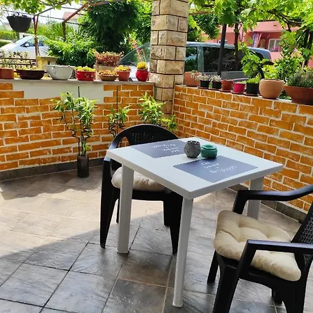Casa Nostra Ii Apartment