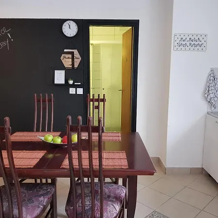 Casa Nostra Ii Apartment