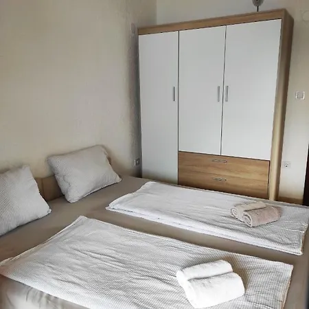 Casa Nostra Ii Apartment